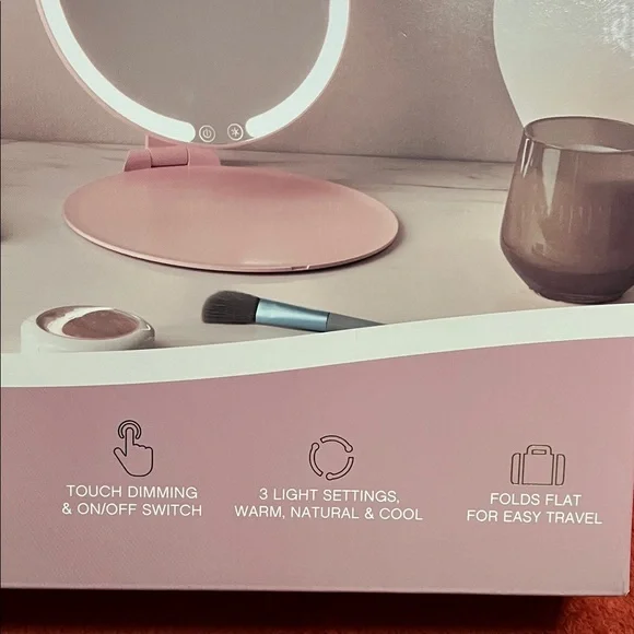 LED Travel Mirror - Soft Pink - Picture 5 of 5